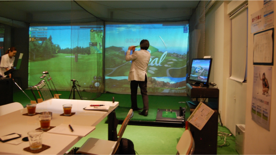 Simulation Golf Studio BRIGHTの様子